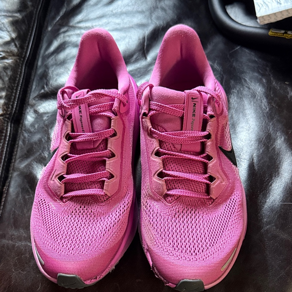 Nike Women's Vibrant Pink Sneakers